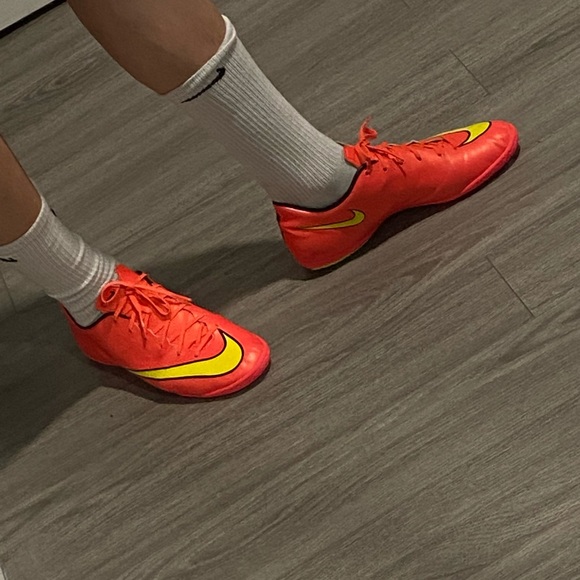 Nike Mercurial Soccer Indoor Size US9 - Picture 4 of 6